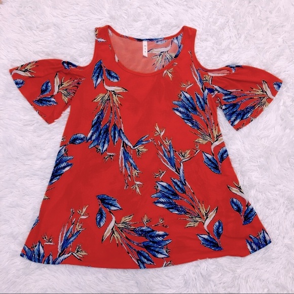 Tops - Cold Shoulder Floral Tunic Blouse Size M